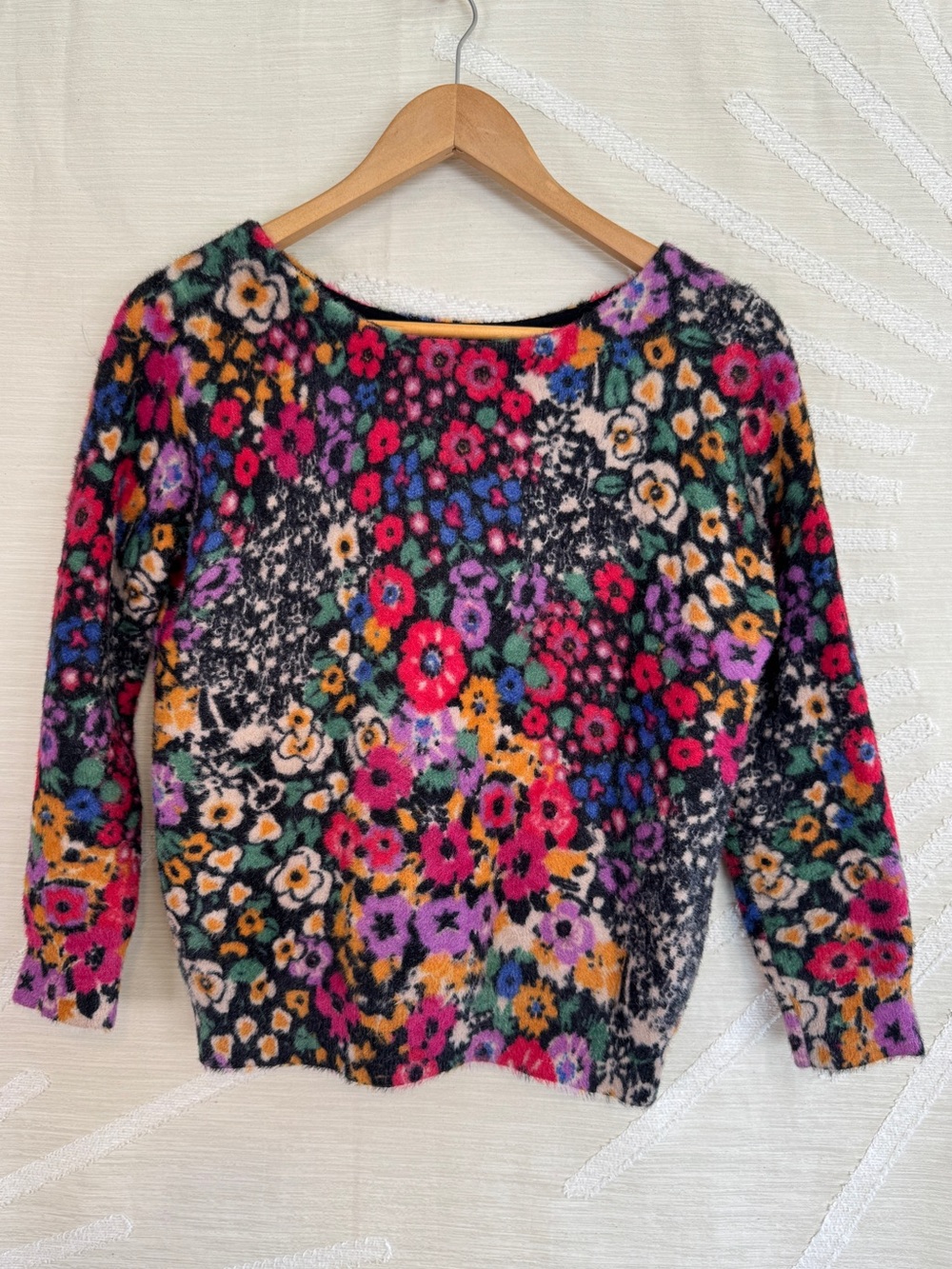 Anthropologie Women’s Extra Small Bouquet Eyelash Floral Fuzzy Sweater Colorful - Picture 2 of 8